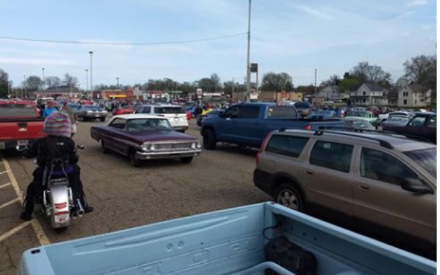 Massillon Police Break Up Classic Car Gathering Over Distancing Issues