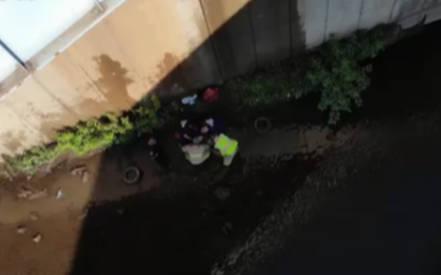 Condition of Motorcyclist Unknown After Going Over Interstate Bridge