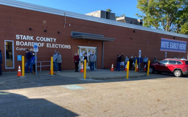 Registered Voters Flock to Start of Early Voting