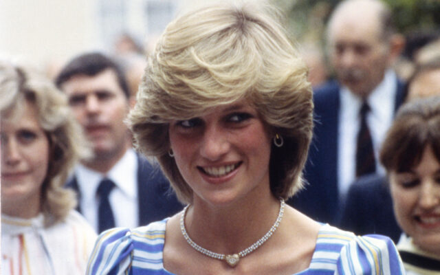 Princess Diana Honored with Blue Plaque at Former Home – Simon Owen Explains Here: