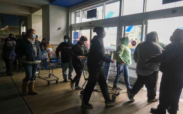 Rebounding Black Friday Still Impacted by COVID Concerns, Supply Issues, More