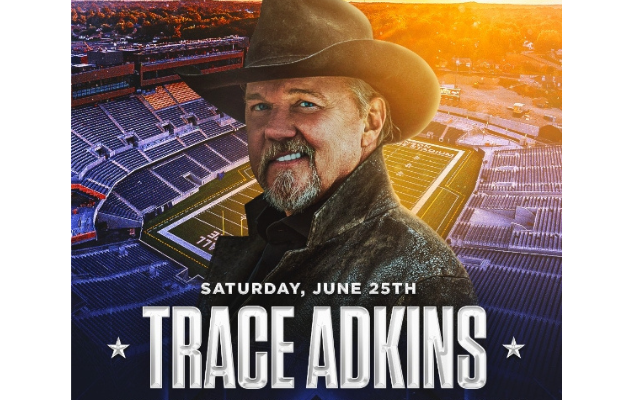 HOFV and USFL: Trace Adkins Performs Between Two Playoff Games
