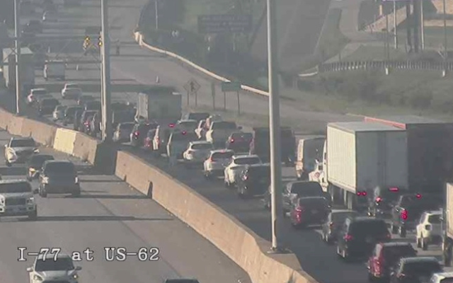 CPD: Friday 77 Traffic Backup Caused by ‘Unhitched’ Trailer